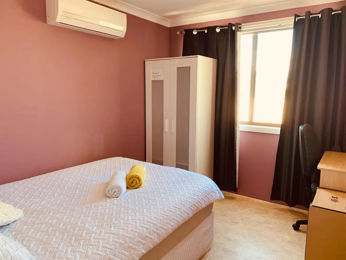 بيرث Willetton Homestays 0*,
